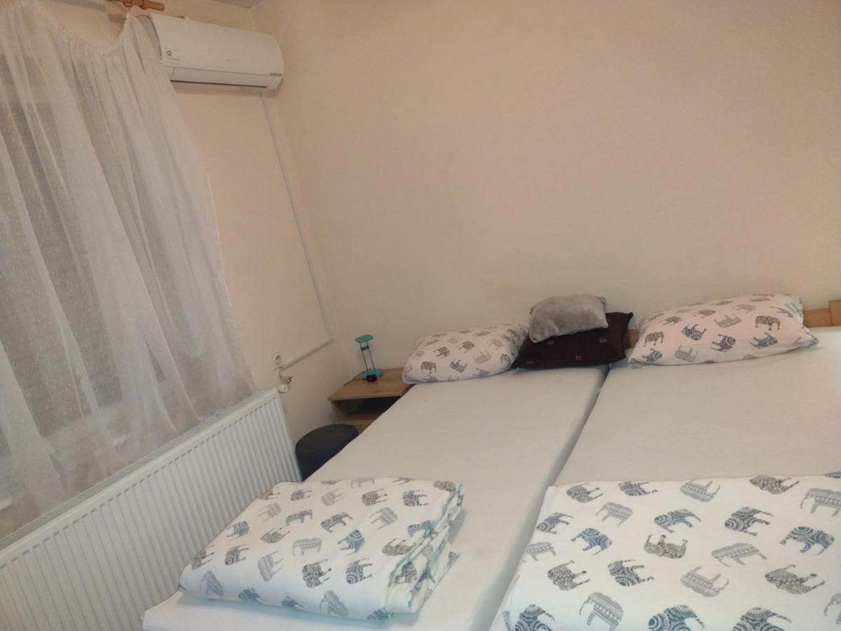 Ferienwohnung Evelin Sobe Backa Topola Exterior foto